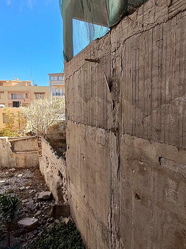 πτωση τμηματος απο οικοδομή