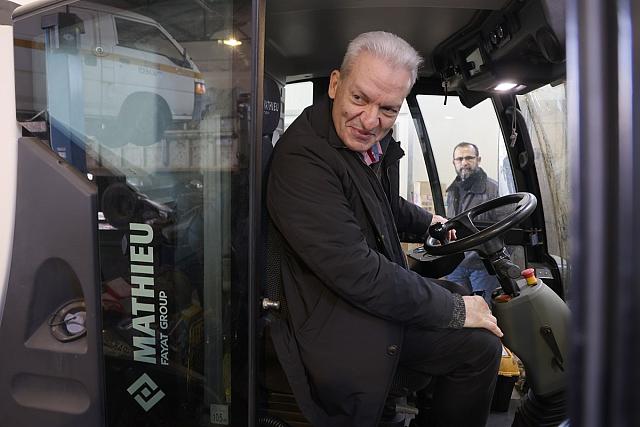 καλοκαιρινός αμαξοστάσιο