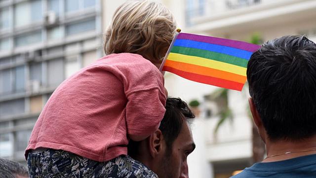 ομοφυλόφιλοι - παιδι