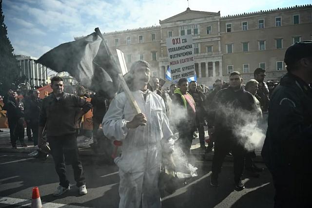 Μελισσοκόμοι Σύνταγμα 1