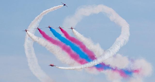 Τα "Red Arrows" στις εκδηλώσεις για τα 83 χρόνια από τη Μάχη της Κρήτης