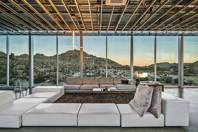 Το Invisible House (Αόρατο Σπίτι) στο Λος Άντζελες