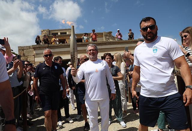 ολυμπιακή φλόγα ηράκλειο