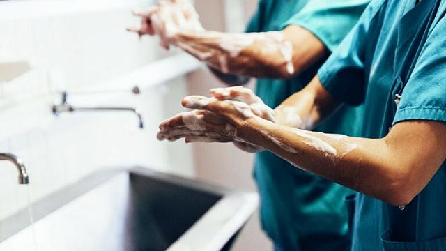 ΧΕΙΡΟΥΡΓΟΙ