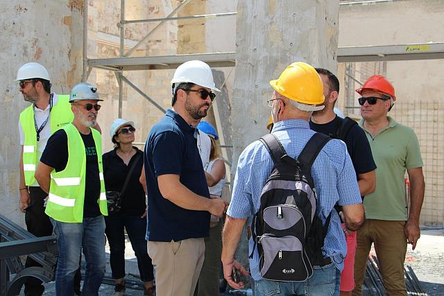 ΟΡΟΦΗ ΣΤΗ ΔΗΜΟΤΙΚΗ ΑΓΟΡΑ ΧΑΝΙΩΝ