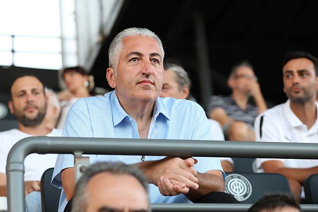 Μπουσης