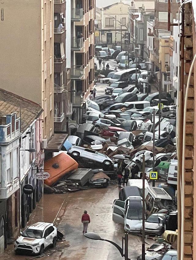 ΒΑΛΕΝΘΙΑ ΠΛΗΜΜΥΡΕΣ