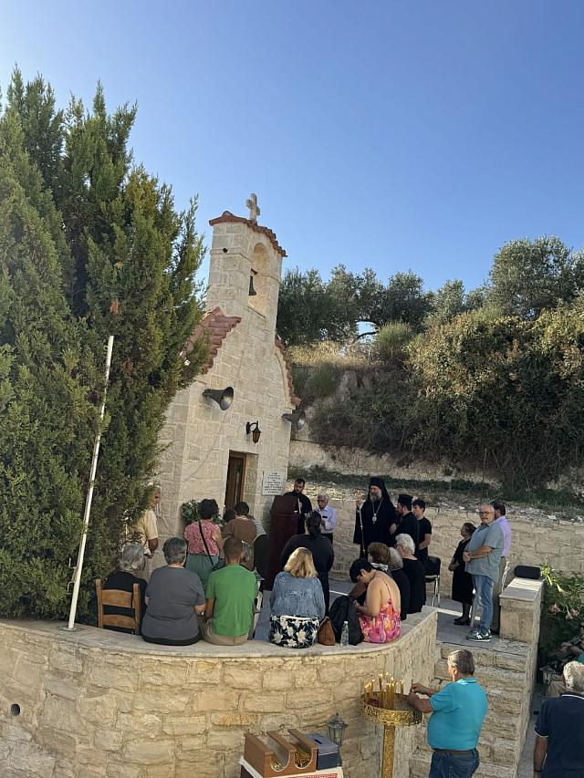 ναος αγιου λουκα αδελε