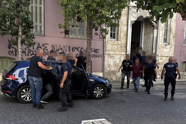 Συλληφθέντες για εμπρησμό στο αμαξοστάσιο