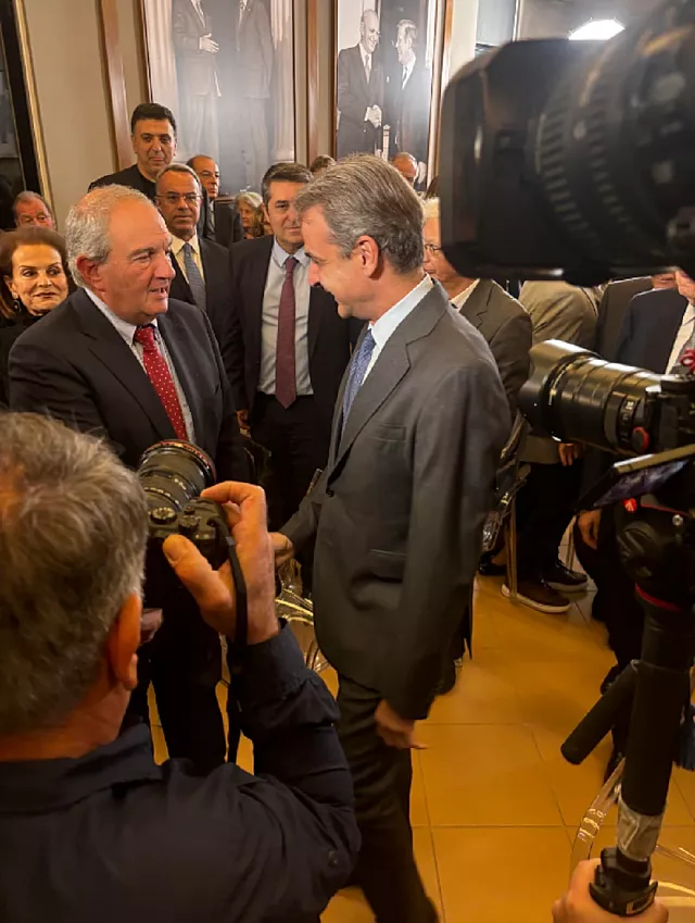 μητσοτακης καραμανλης