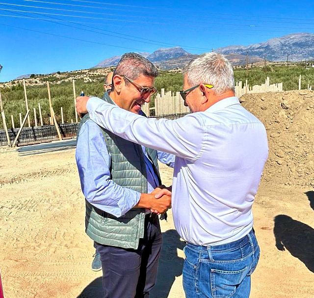 Αυγενακης σταδιο Μοιρών