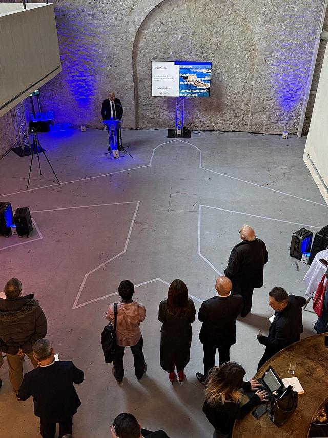 τουριστική καμπάνια “loveHER | 5 Senses | 365 Days”