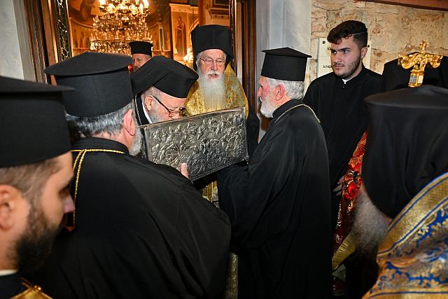 ιερές κάρες