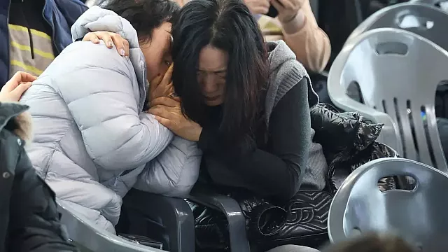 ΚΟΡΕΑ ΑΕΡΟΠΟΡΙΚΗ ΤΡΑΓΩΔΙΑ