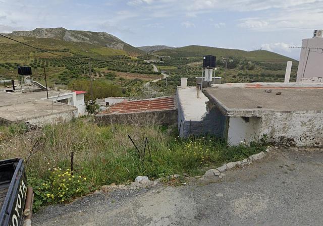 Παρανυμφοι