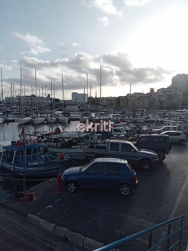 λιμάνι μαύρες σημαίες