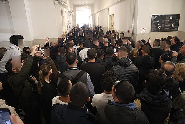 επεισόδια δικαστήρια