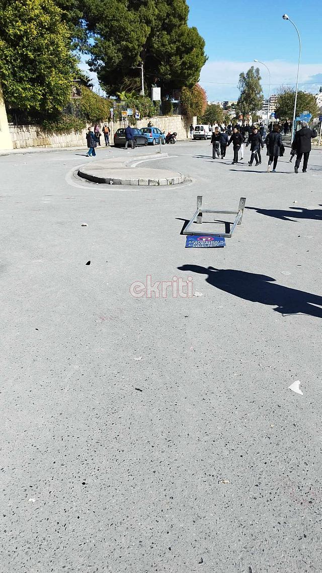 πορεία - Τέμπη