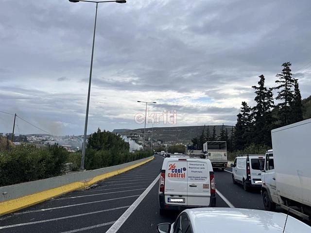 φωτια σε αυτοκίνητο