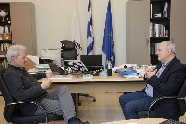 ΚΑΛΟΚΑΙΡΙΝΟΣ ΛΕΚΚΑΣ
