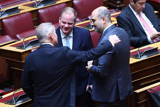καραμανλής βουλή