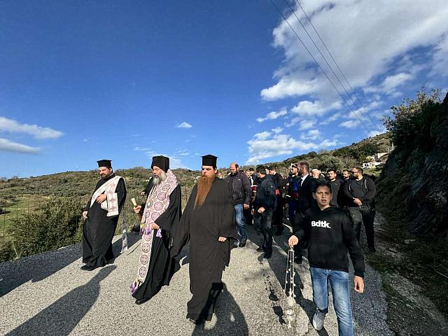Η εξόδιος ακολουθία του μακαριστού πρωτοπρεσβύτερου Ιωάννου Λελεδάκη