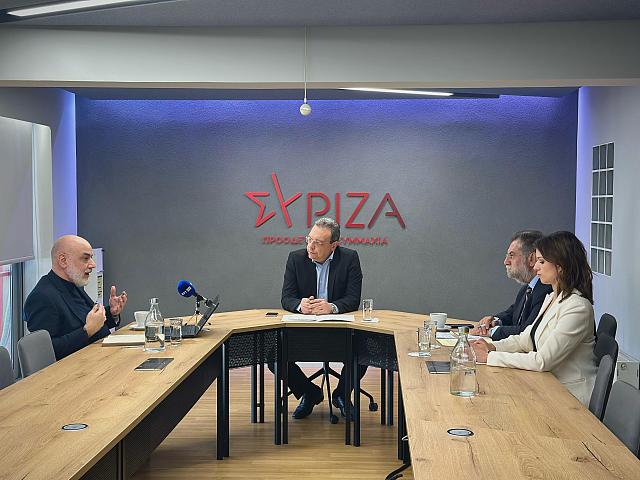 ΜΑΚΡΗΣ ΦΑΜΕΛΛΟΣ