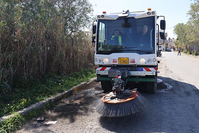 υπερσύγχρονο σάρωθρο οδοκαθαρισμού