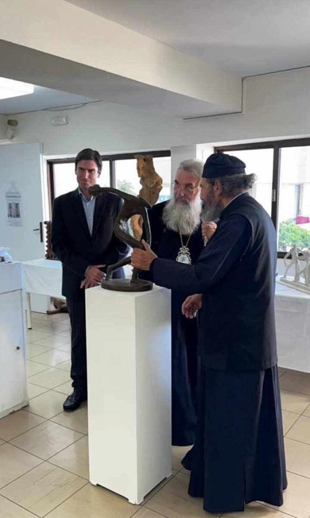 παπα μανώλης έκθεση