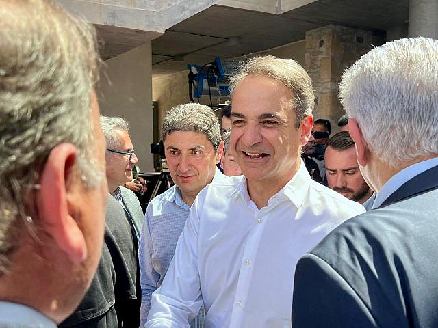 ΜΗΤΣΟΤΑΚΗΣ Αυγενακης