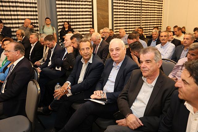 μπαριτακης συσκεψη με κεφαλογιαννη