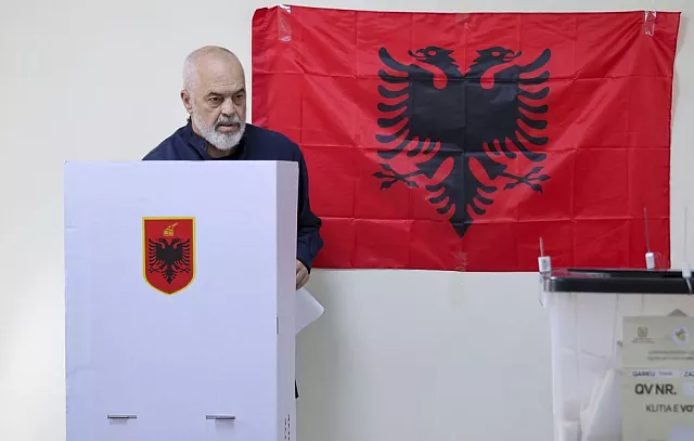 Έντι Ράμα