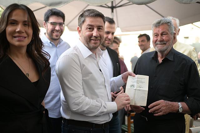 νίκος ανδρουλάκης