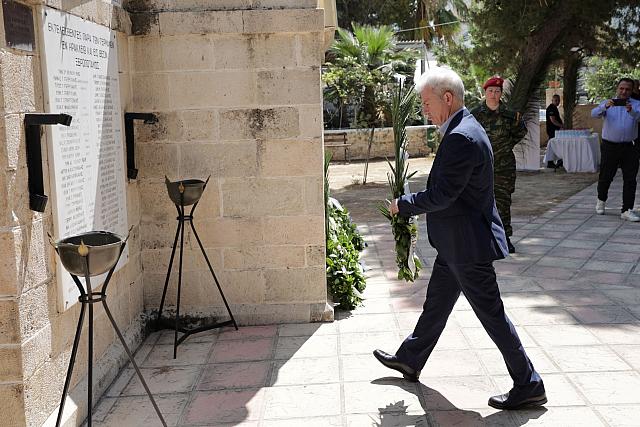 Τη μνήμη των 62 Μαρτύρων τίμησαν οι Δήμοι Ηρακλείου και Μαλεβιζίου