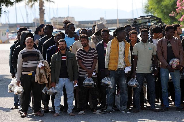 αναχώρηση μεταναστών από Ηράκλειο