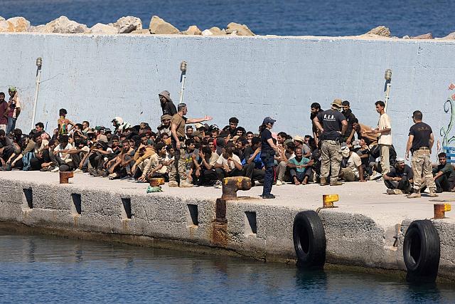 Μετανάστες στην Αγία Γαλήνη