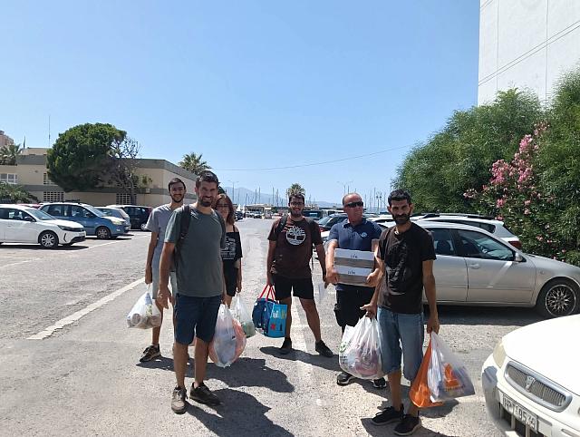 τροφιμα σε μεταναστες