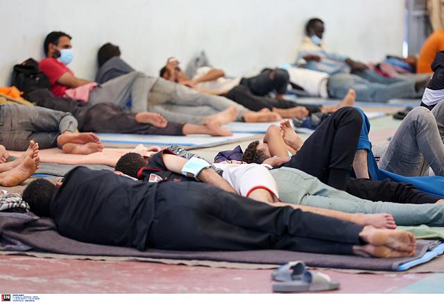 ΜΕΤΑΝΑΣΤΕΣ