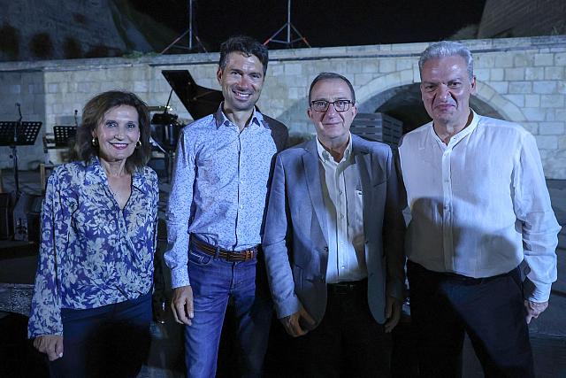 καλοκαιρινος παπαδακη