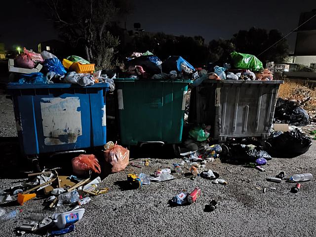 σκουπίδια - Τυμπάκι