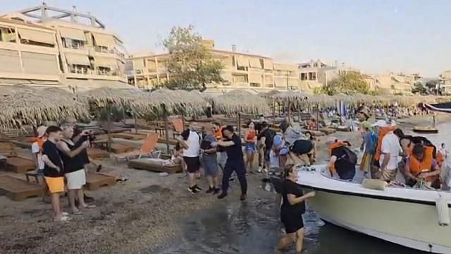 επιβάτες ακτή