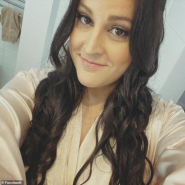 Αθηνά Γεωργοπούλου