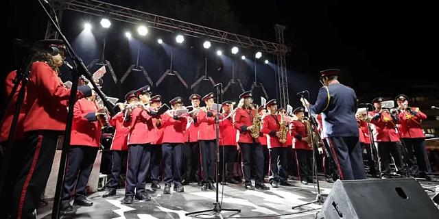 ΦΙΛΑΡΜΟΝΙΚΗ