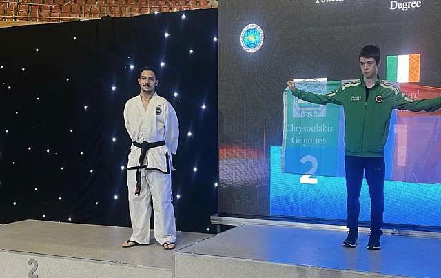 ΧΡΥΣΟΥΛΑΚΗΣ