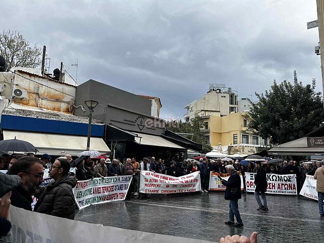 ΣΥΝΤΑΞΙΟΥΧΟΙ