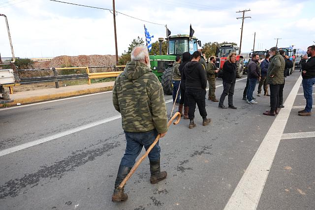 αγρότες αεροδρόμιο ηρακλείου δεκέμβριος 2025