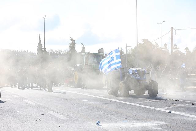 αγρότες αεροδρόμιο ηρακλείου δεκέμβριος 2025