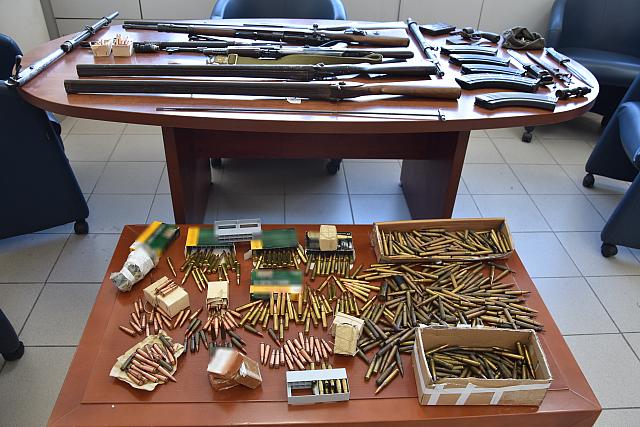 όπλα βιάννος