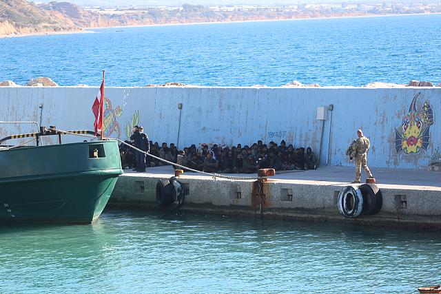 Μετανάστες Αγία Γαλήνη