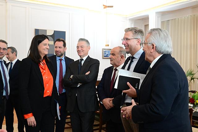 Μαξίμου συμβάσεις